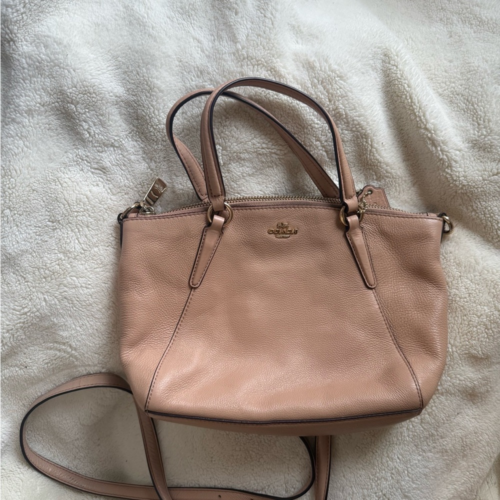 Coach Women's Beige Leather Handbag